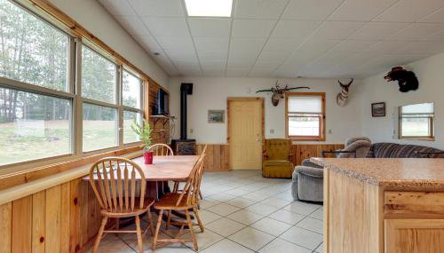 Boat Dock and Fire Pit Lakefront Monico Home! - Foto 1