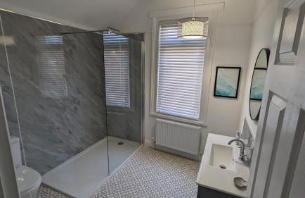 Seaside Escapes - with relaxing hot tub! - Foto 4