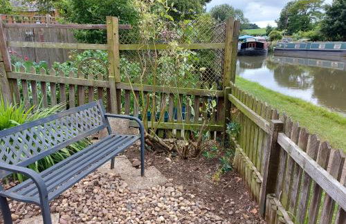 3-Bed Cottage Sleeps 4 20 mins to Northampton - Photo 7