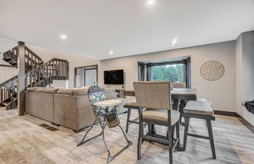 Oak Hills Estate Luxe Forest Escape Near USAFA - Foto 12