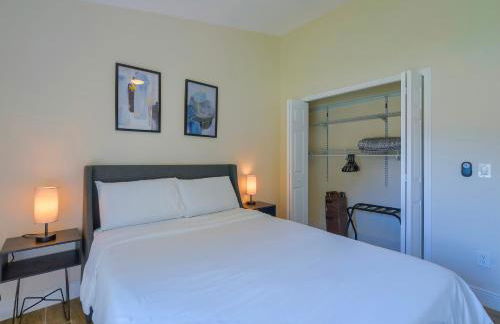 New Resort Style Oasis ~ LED Pool & Game Room - Foto 16