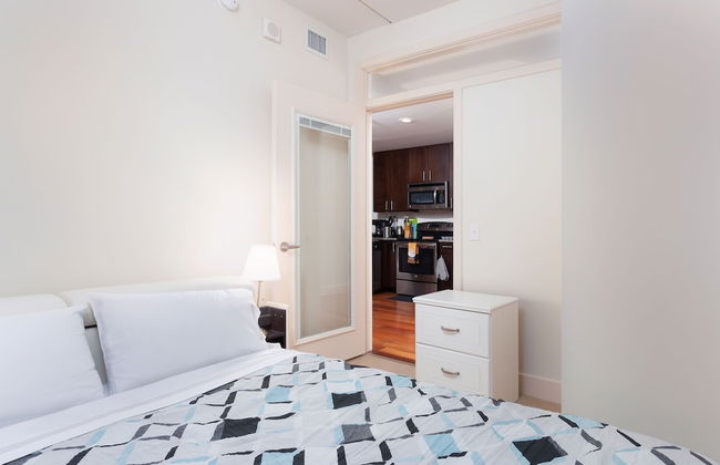 Pet Friendly 2 Bedroom And Apartment Near Rittenhouse Apts by RedAwning - Foto 5
