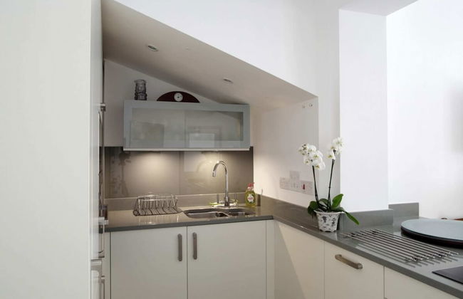 Quiet Ground Floor Mews Flat and Parking - Foto 15