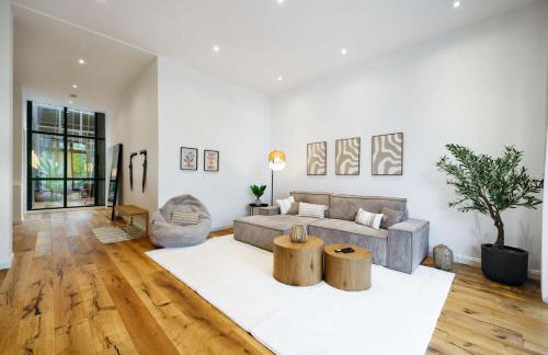 Luxuriöses 3-Zimmer-Apt I Terrasse I Familienfreundlich I Küche I Netflix I Kostenloser Parkplatz I 125 m2 - Photo 3