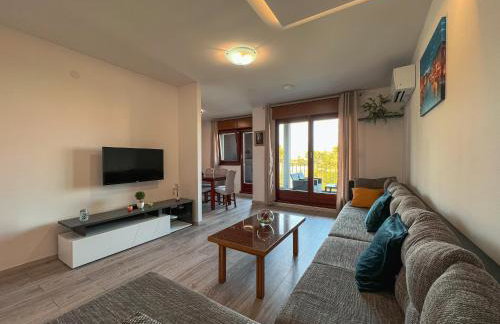 Large apartment FELICITA near center - Foto 1