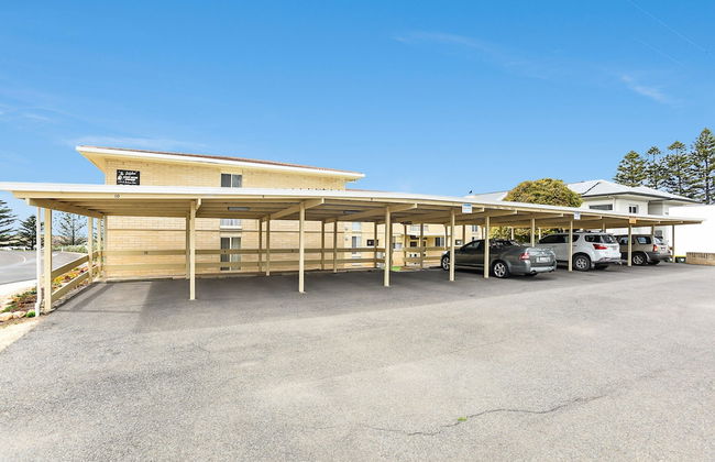 The Dolphins 7 - A View To Remember - Photo 18