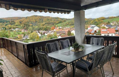 Große Ferienwohnung mit herrlichem Ausblick - Foto 1