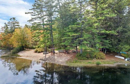 Tranquil NH Lakehouse Escape - Foto 3