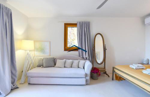 The Charming Waterfront Retreat, with a swimming pool & direct access to the sea, ideal for large families, or a group of friends - Foto 37