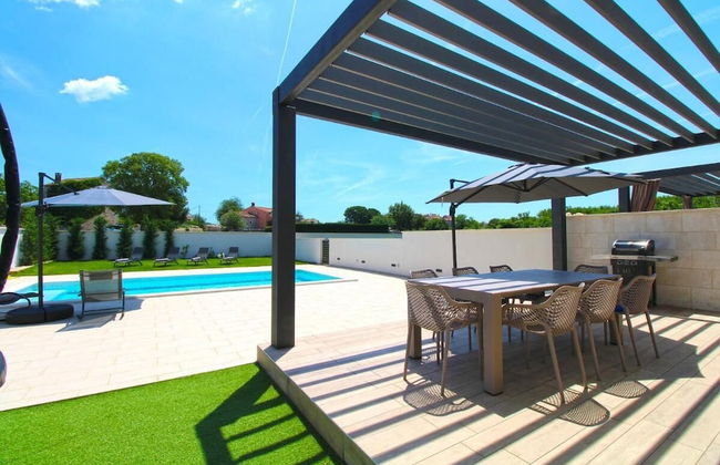 Elegant Villa With Private Pool in Bale - Foto 37