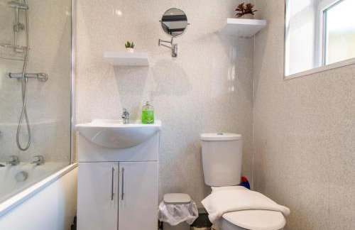 Renovated Home Chilton Dog Friendly Sleeps 5 - Pass the Keys - Foto 39