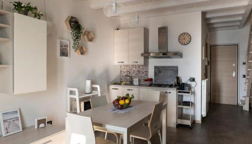 EnjoyIseoLake - Cherubino - Nice 2 floors apartment with pool, terrace and a terrific lake view - Photo 5, stove, toaster