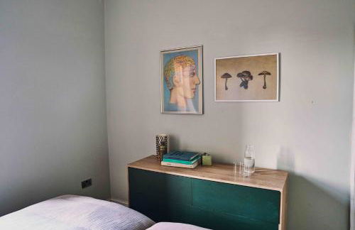 Mid-Century apartment in the heart of Stroud - Foto 33