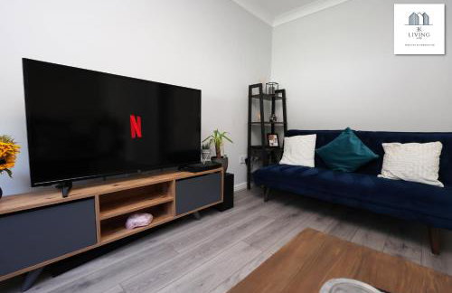 Spacious 3 Bed Home In The Heart Of Bridgend - By EKLIVING LUXE Short Lets & Serviced Accommodation - Foto 23