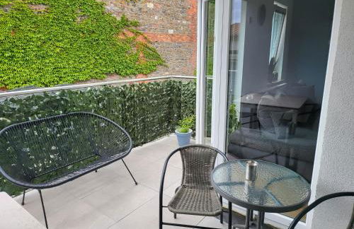 Top ausgestattetes drei Zimmer Apartment mit großer Sonnenterrasse - Foto 6