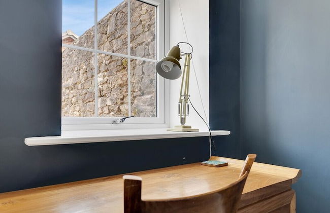 Bantham Mews by Pureserviced 1 Bedroom Luxury Mews - Photo 5