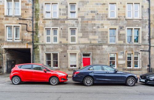 The Plywood Flat, Modern Style In A Traditional Tenement - Foto 18