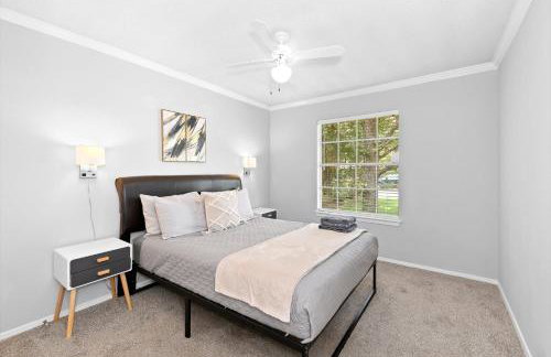 Pet Friendly - Q2 & Domain - King Bed - Pool Table - Foto 25