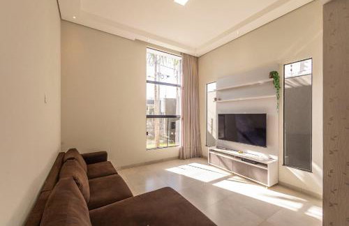 Casa Munique Maringa Com Piscina Ar Condicionado e Churrasqueira - Foto 26