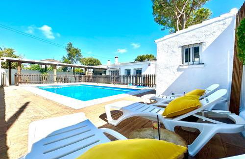 GATU Villa Serena piscina privada mayores de 25 años y familias - Foto 43