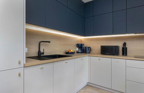 Bright Apartment Spadochroniarzy in Dziwnów with Parking & Pool by Noclegi Renters - Foto 15