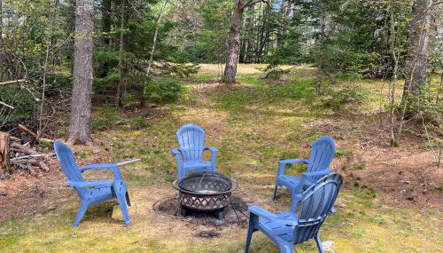 43TV peaceful mountain retreat fireplace firepit large yard WiFi - Foto 2