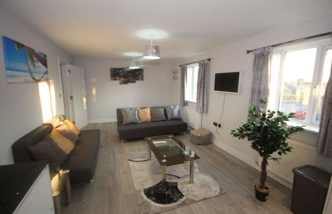 Holden Court - Photo 22