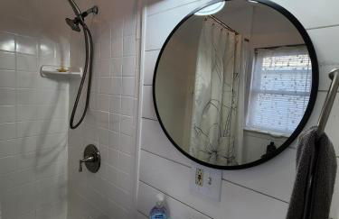 The Bay House- New Kitchen & Updates! An AC Vibe!! - Foto 50