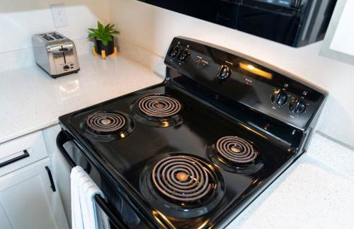 Comfortable 2BR - Pool Near Major Attractions - Foto 19