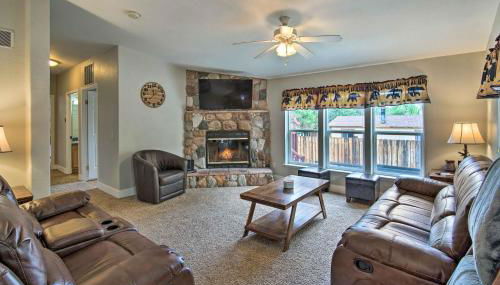 8 Mi to Big Bear Lake and Village Sugarloaf Cabin! - Foto 3