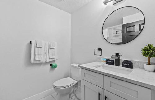 Serene Villa Haven at Allevo Homes - Foto 28