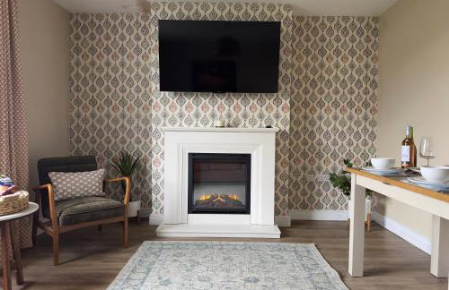 House Sleeps 8-Garden-Parking Near Barry Island - Foto 25