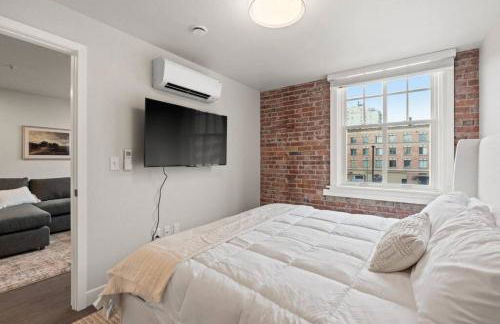 Spacious, King Bed, w Pool Table & Brunch Below! 303 - Foto 6