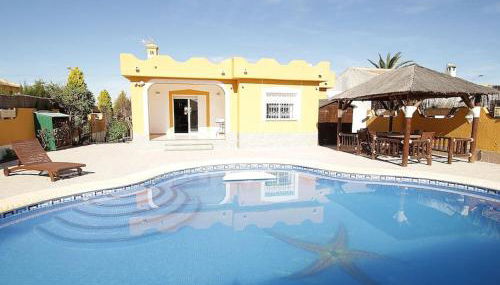 Agradable villa con piscina - Foto 1