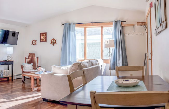 Downtown Apartments in Bar Harbor - Photo 26