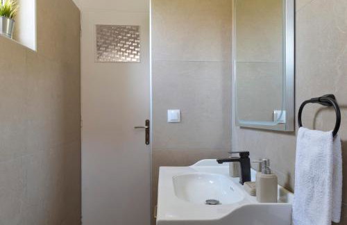 D & K Vacation Villa Anavissos - Photo 10