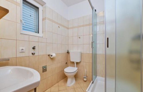 Gorgeous Home In Punta Kriza With Wifi - Foto 26