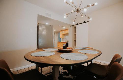 Cowboy Den-Private Hot Tub-Game Room-Pet Friendly-No Pet Fees! - Foto 45