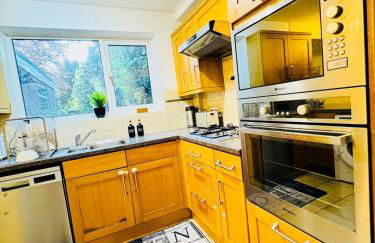 Beautiful and Spacious 4 Bed Room House In Coleshill-NEC - Foto 35