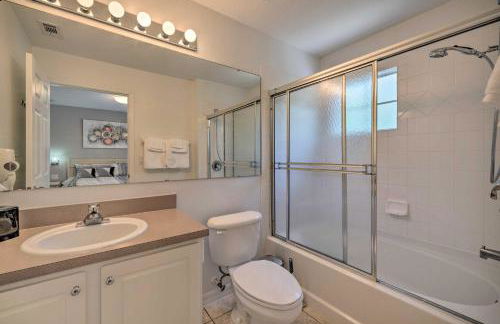 9 Mi to Disney Resort Getaway with Private Patio! - Foto 35