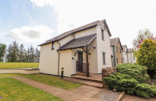 Squirrel Cottage - Photo 1