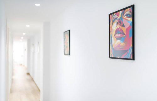 Descubre Granada Piso en el Centro de la Ciudad - Foto 9