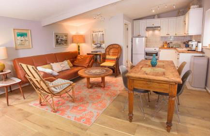 The Organic Cotswolds Cowshed - Photo 3