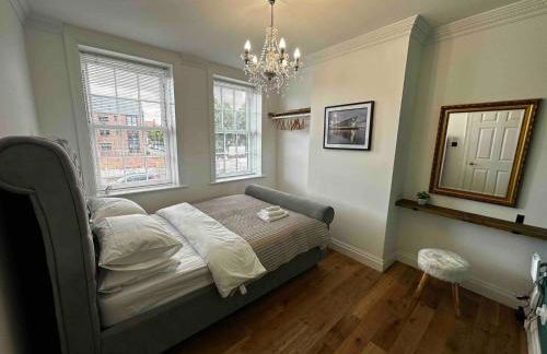 Grammar School Yard Four Bedroom Free Parking - Foto 42