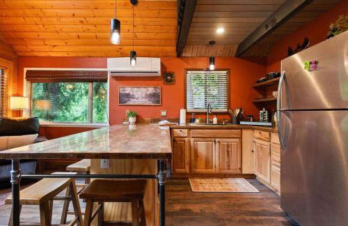 Luna's A-Frame - River & Spa - Foto 16