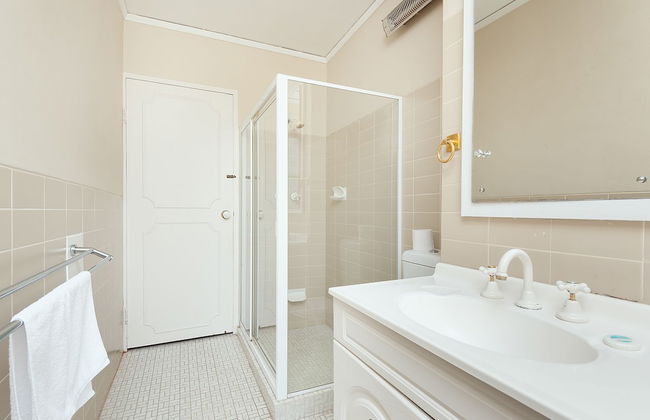 Absolute Water Front Coogee H331 - Photo 10