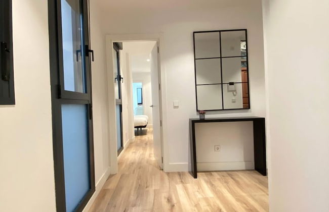 w Majestic 2BR at Palacio Real - Photo 9