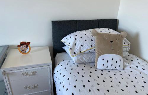 Quay & Sea View Spacious Modern Secure Parking - Photo 41