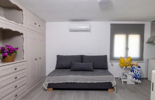 Restia Seaside Apartment I, 50m from Megas Gialos Beach - Foto 21