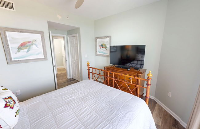 Silver Beach 506 is a gorgeous Gulf Front 4 BR with free beach service - sleeps 8 by RedAwning - Foto 9